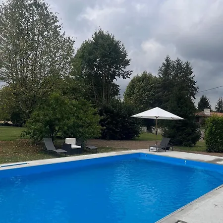Holiday home Beautiful Big With Swimming Pool And Nature Grounds